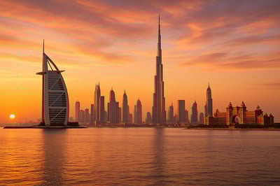 Elegant Dubai skyline at sunset highlighting luxury travel destinations Elegant Dubai skyline at sunset highlighting luxury travel destinations